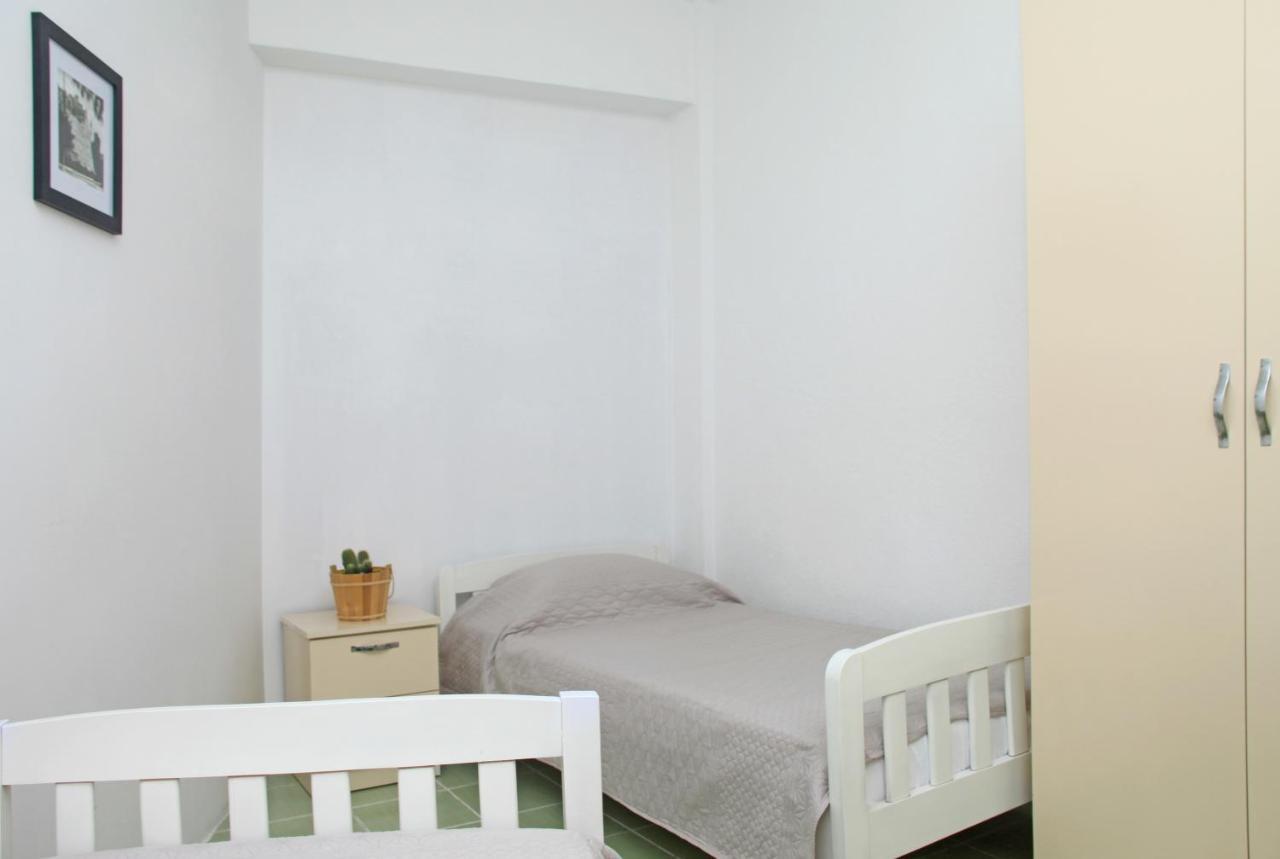 Old Town Boulevard Apartment In City Center Durrës Esterno foto